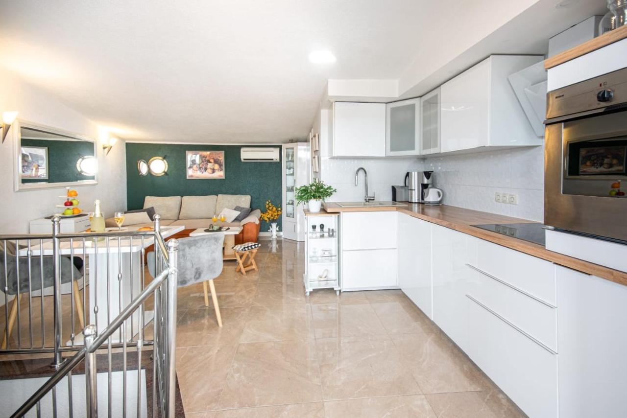 Holiday Home Nevera Makarska Exterior foto