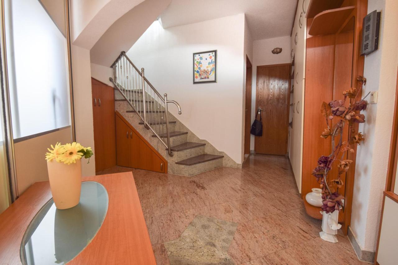 Holiday Home Nevera Makarska Exterior foto
